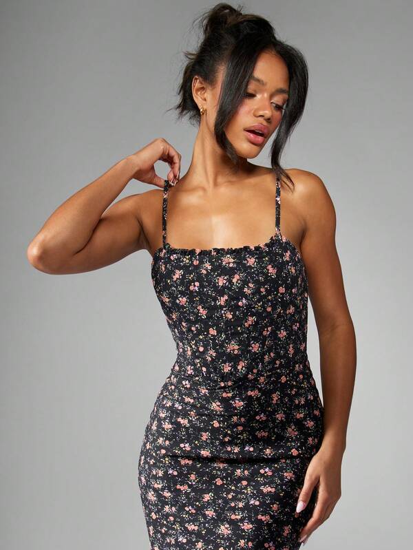 MISSGUIDED Ditsy Floral Corset Style Long Fitted Sleeveless Maxi Dress