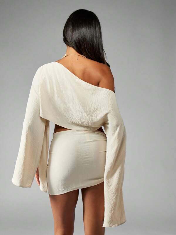 MISSGUIDED Elegant Boho Ruffled Long Bell Sleeve One Shoulder Cover Up