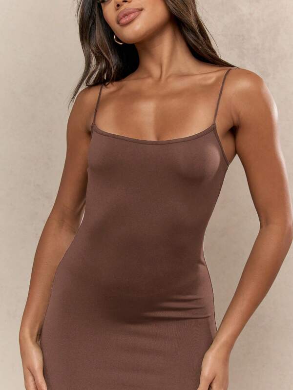 MISSGUIDED Elegant Floor Length Cami Straight Neck Form Fitting Maxi Dress