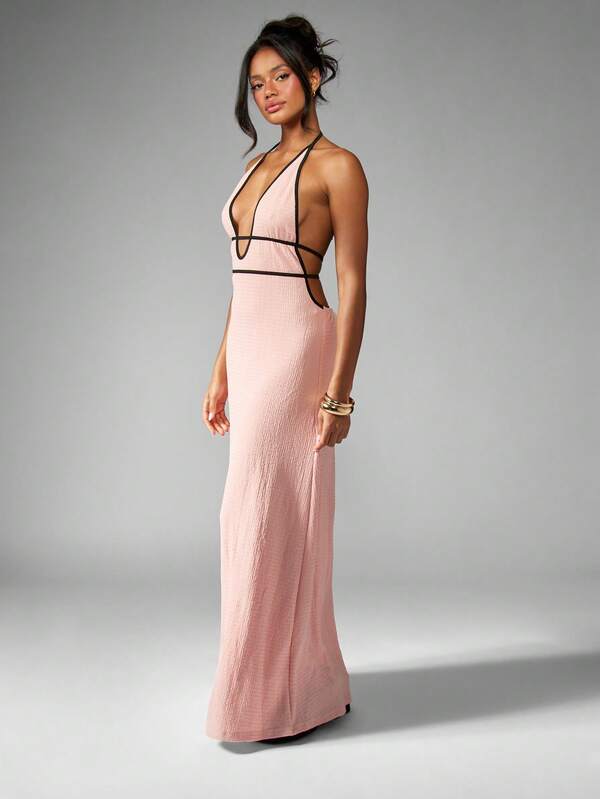 MISSGUIDED Elegant Halter Neck Empire Waist Maxi Dress