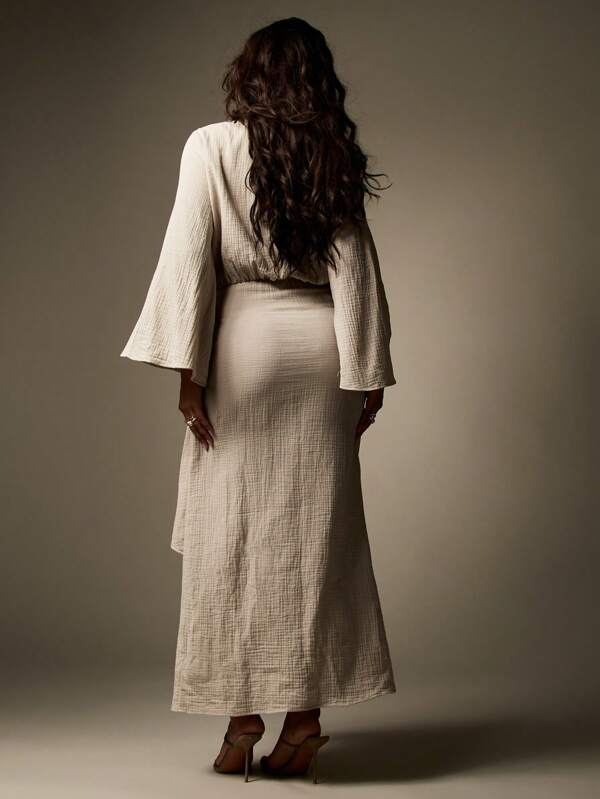 MISSGUIDED Elegant Long Sleeve Wrap Flowy Maxi Dress With Knot Detail