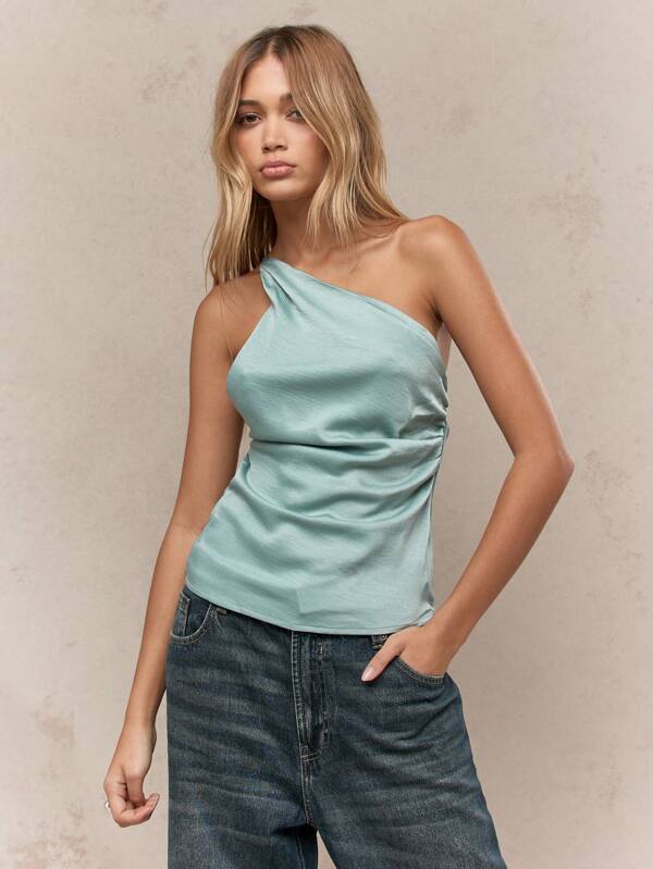 MISSGUIDED Elegant One Shoulder Draped Top Silky Evening Party Blouse Perfect For St Patrick'S Day Celebrations Irish-Themed Events Sophisticated Design Modern Versatile Style