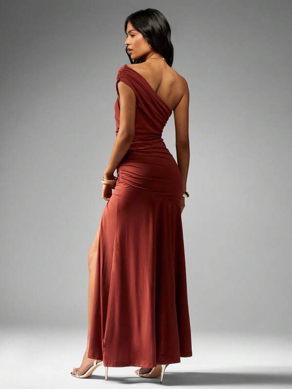 MISSGUIDED Elegant One Shoulder Ruched Floor Length Split Maxi Dress