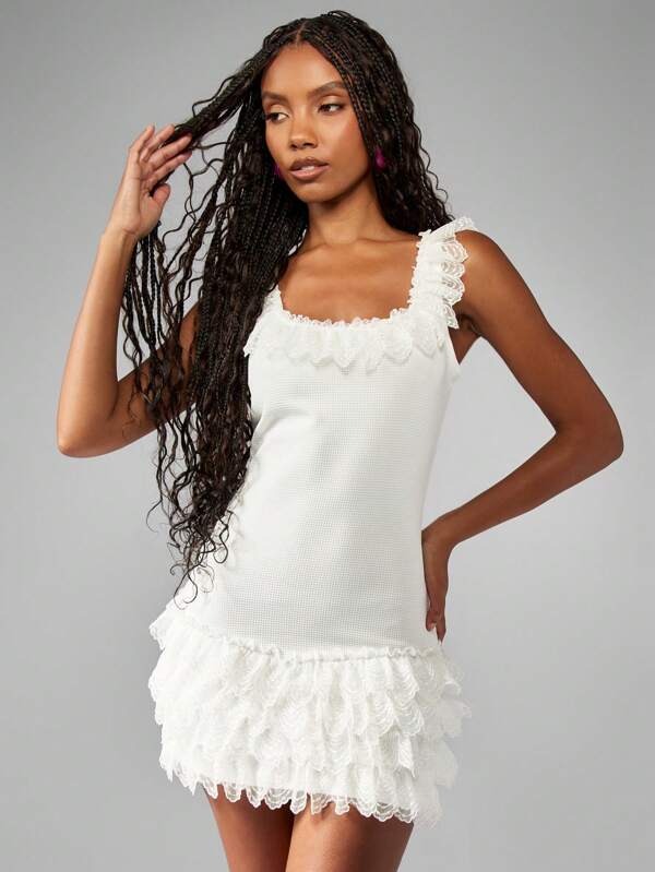 MISSGUIDED Elegant Ruffle Lace Trim Tiered Mini Dress