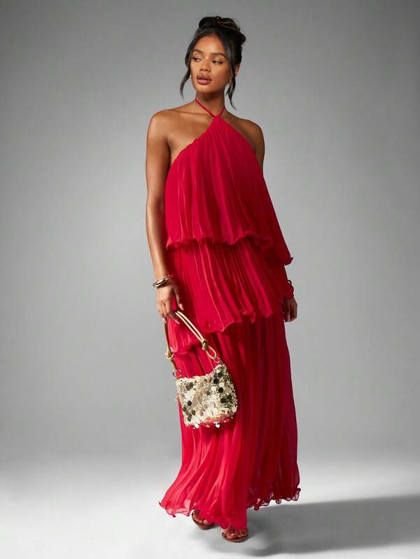 MISSGUIDED Elegant Tiered Layered Halter Neck Pleated Maxi Dress