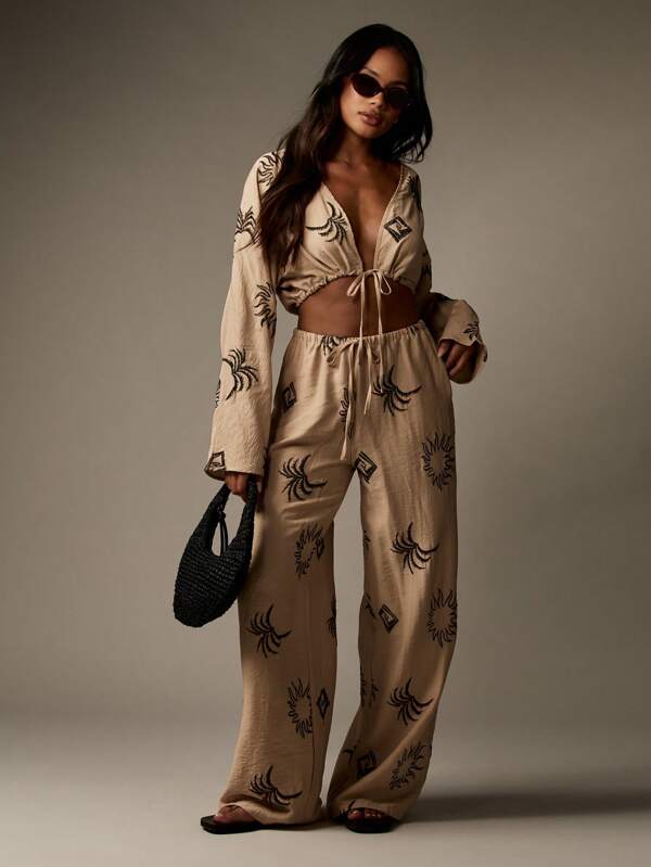 MISSGUIDED Embroidered Sun Pattern Linen Feel Two-Piece Outfit