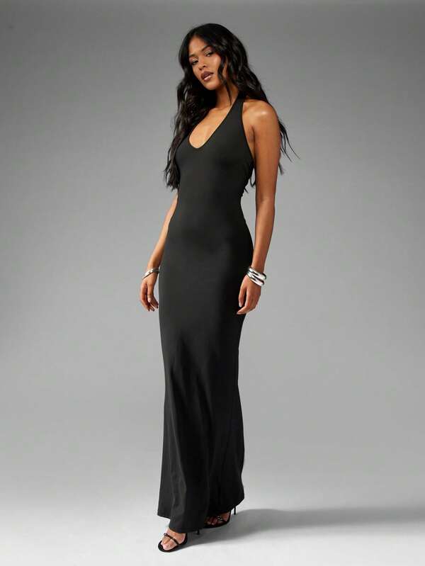 MISSGUIDED Fishtail Sleeveless Form-Fitting Halter Neck Maxi Dress
