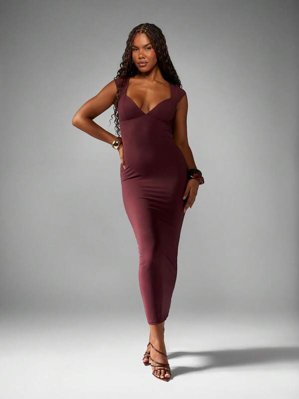 MISSGUIDED Fitted Midaxi Dress With Sweetheart Neckline And Cap Sleeves