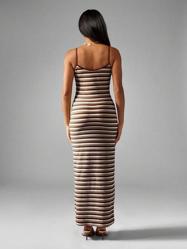 MISSGUIDED Fitted Striped Maxi Dress With Spaghetti Straps