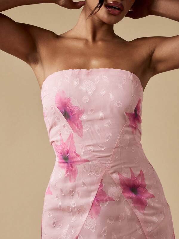 MISSGUIDED Floral Burnout Strapless Mini Dress