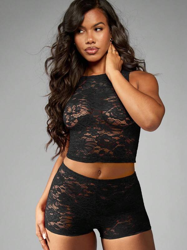 MISSGUIDED Floral Lace Crop Top And Shorts Two Piece Set