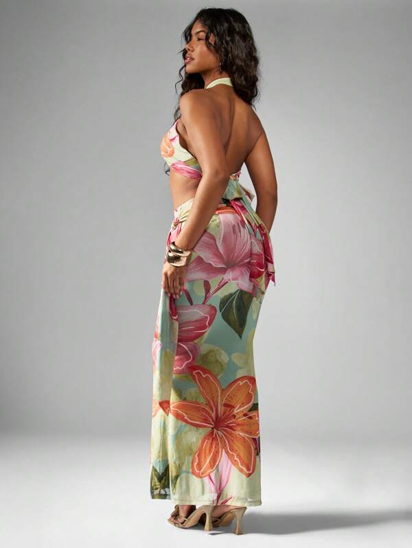 MISSGUIDED Floral Print Halter Neck Crop Top And Maxi Skirt Set