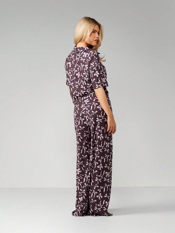 MISSGUIDED Floral Print Pajama Set With Button Top
