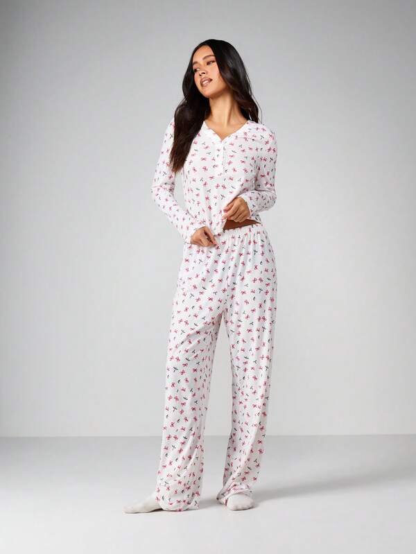 MISSGUIDED Floral Print Pajama Set With Long Sleeves