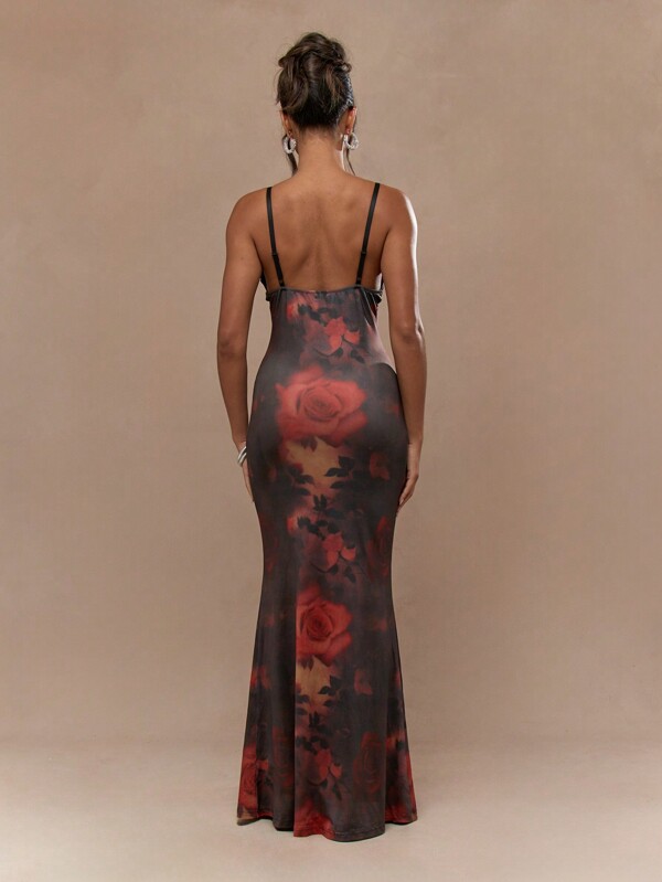 MISSGUIDED Floral Print Patch Spaghetti Strap V Neck Bodycon Flare Hem Maxi Dress