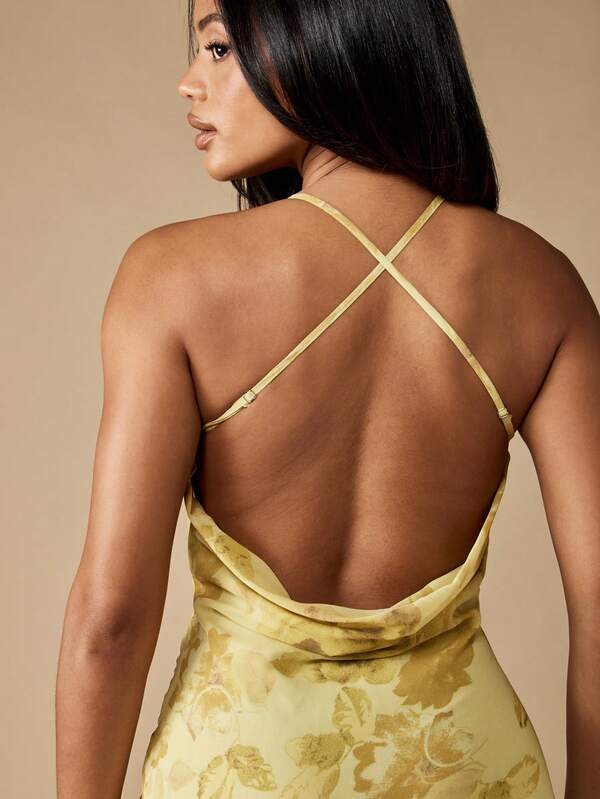 MISSGUIDED Floral Print Plunge Neck Maxi Dress With Cowl Back