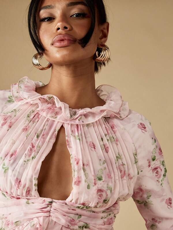 MISSGUIDED Floral Print Ruffle Neck Blouse With Keyhole Front