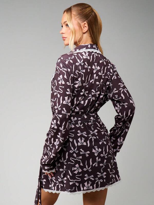 MISSGUIDED Floral Print Wrap Robe With Lace Trim