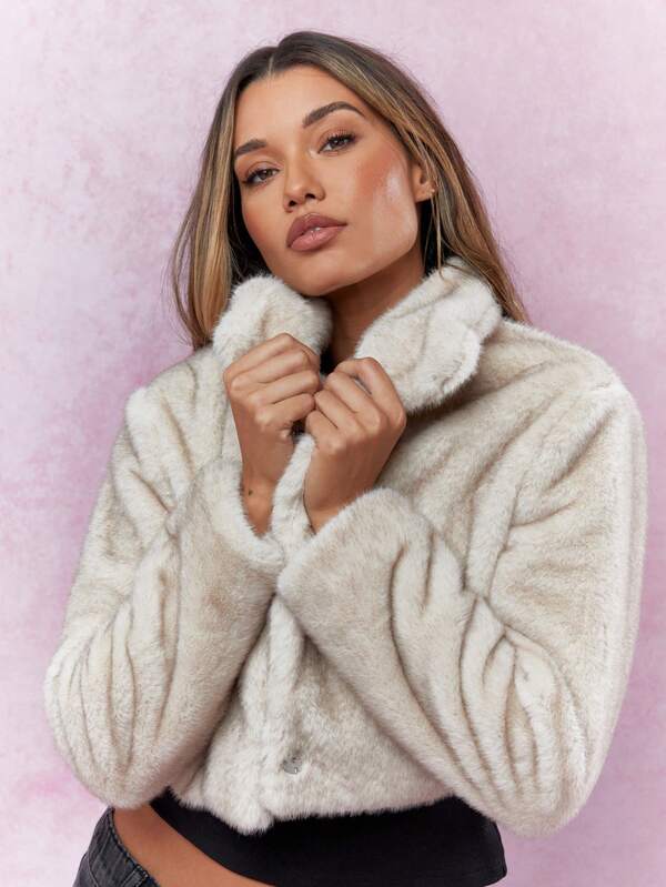 MISSGUIDED Fluffy Collared Long Sleeves Crop Coat Winter Wear