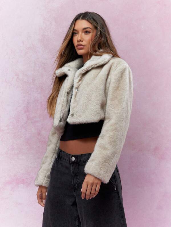 MISSGUIDED Fluffy Collared Long Sleeves Crop Coat Winter Wear
