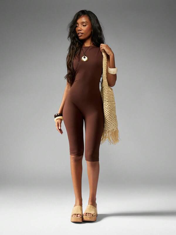 MISSGUIDED Form Fitting Bodysuit With High Neck And Back Cutout