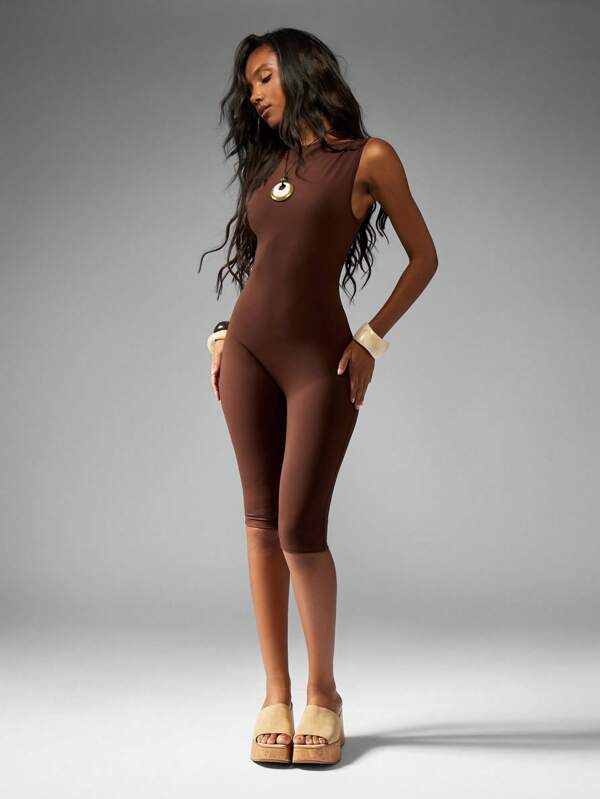 MISSGUIDED Form Fitting Bodysuit With High Neck And Back Cutout