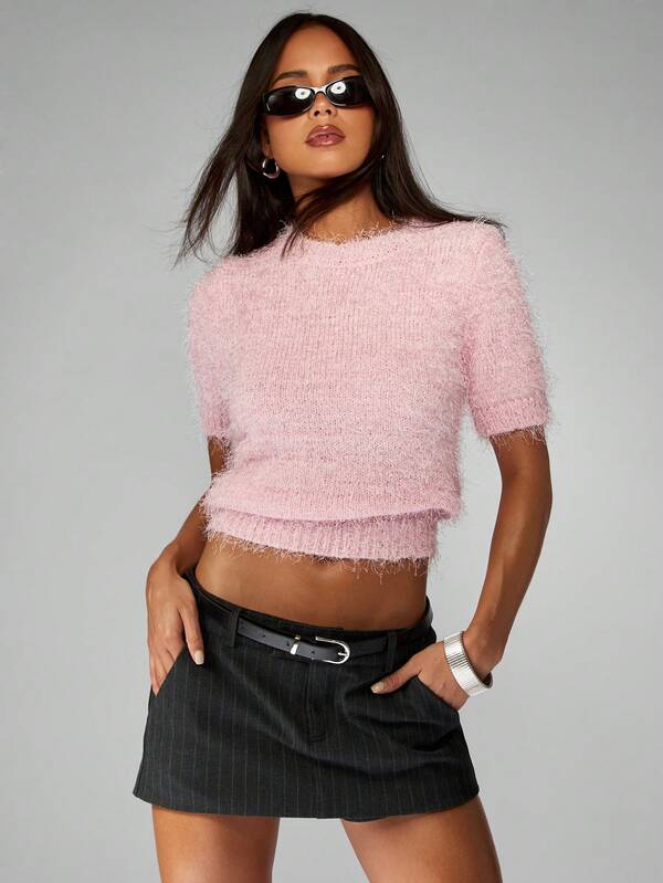 MISSGUIDED Fuzzy Eyelash Knit Cropped Sweater With Short Sleeves