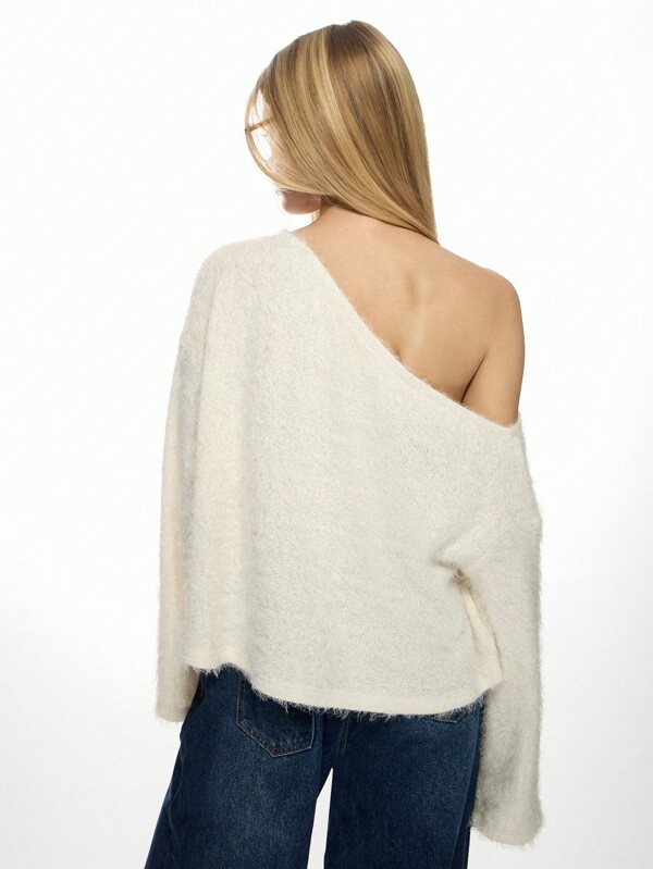 MISSGUIDED Fuzzy Off Shoulder Sweater With Long Sleeves