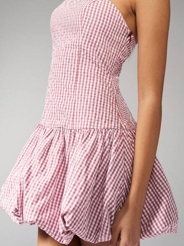 MISSGUIDED Gingham Bubble Hem Ruched Mini Dress