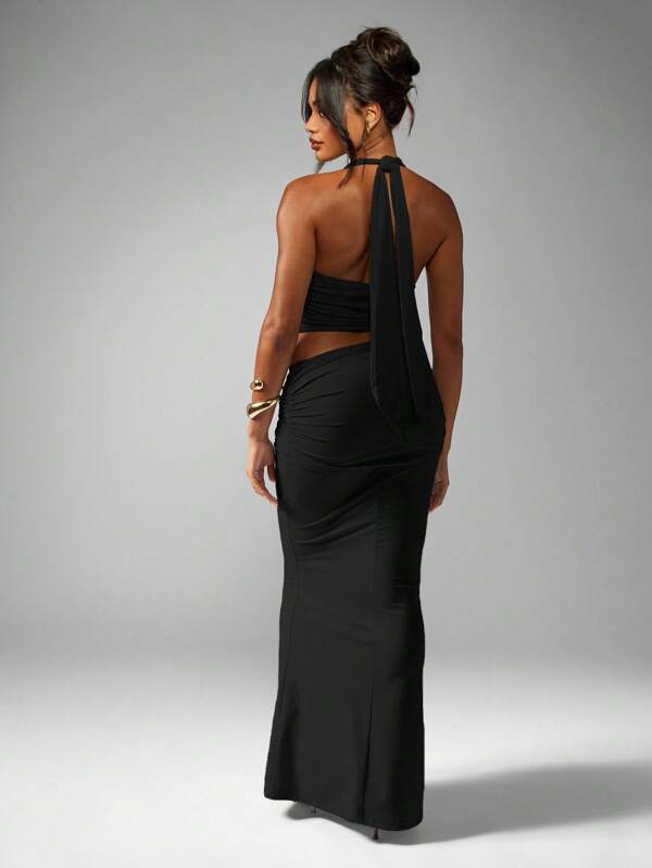 MISSGUIDED Halter Neck Crop Top And Maxi Skirt Co Ord