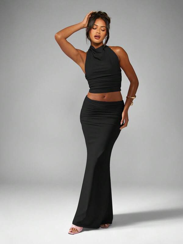 MISSGUIDED Halter Neck Crop Top And Maxi Skirt Co Ord