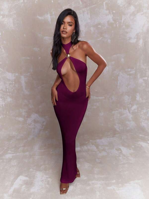 MISSGUIDED Halter Neck Cutout Maxi Dress With Backless Design