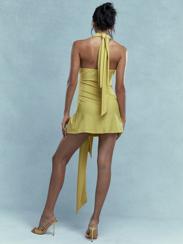 MISSGUIDED Halter Neck Knot Detail Waist Bodycon Mini Dress