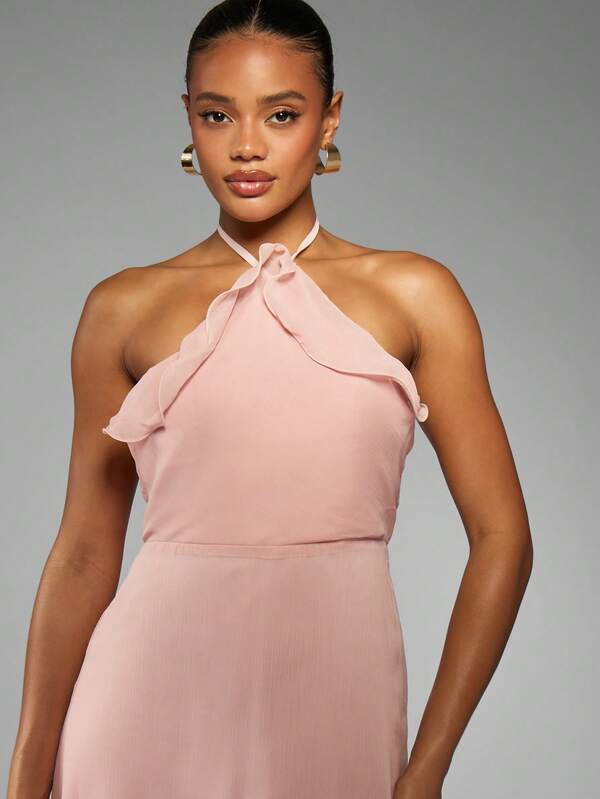 MISSGUIDED Halter Neck Maxi Dress With Ruffle Detail