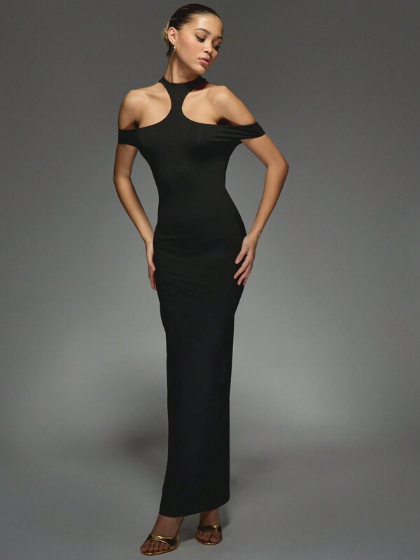 MISSGUIDED Halter Neck Off Shoulder Sleeveless Cut Out Long Dress