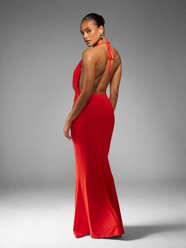MISSGUIDED Halter Neck Plunge Mermaid Dress With Cowl Front