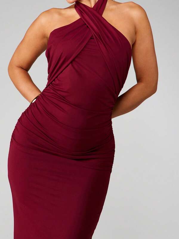 MISSGUIDED Halter Neck Ruched Midaxi Dress