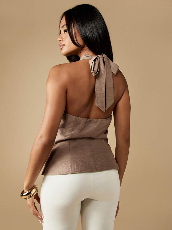 MISSGUIDED Halter Neck Structured Top With Cross Front Detail