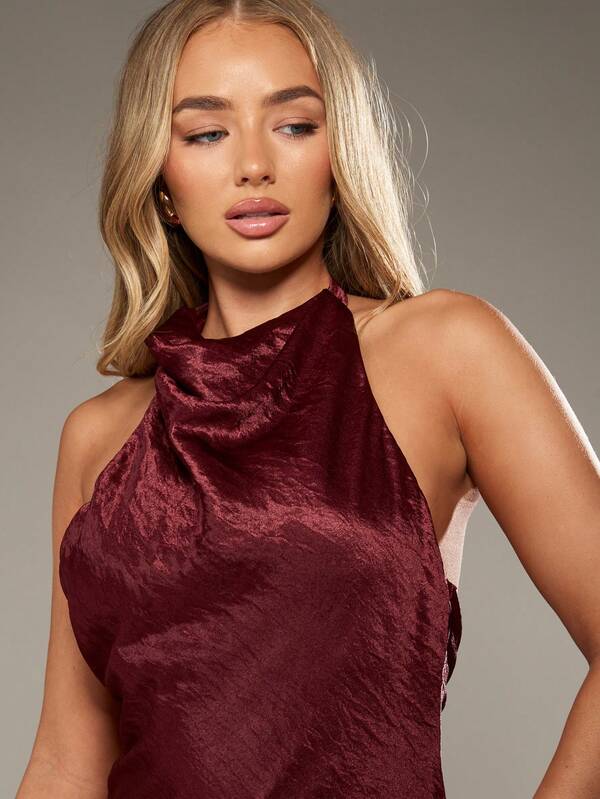 MISSGUIDED Halter Neck Velvet Bodycon Mini Dress With Open Back