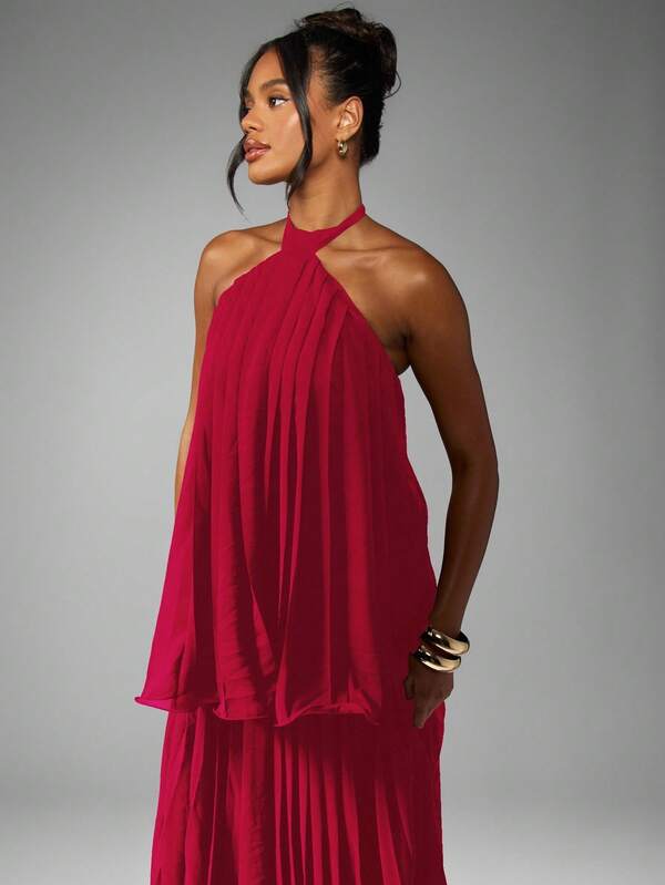 MISSGUIDED Halterneck Layered Chiffon Maxi Dress With Pleated Details