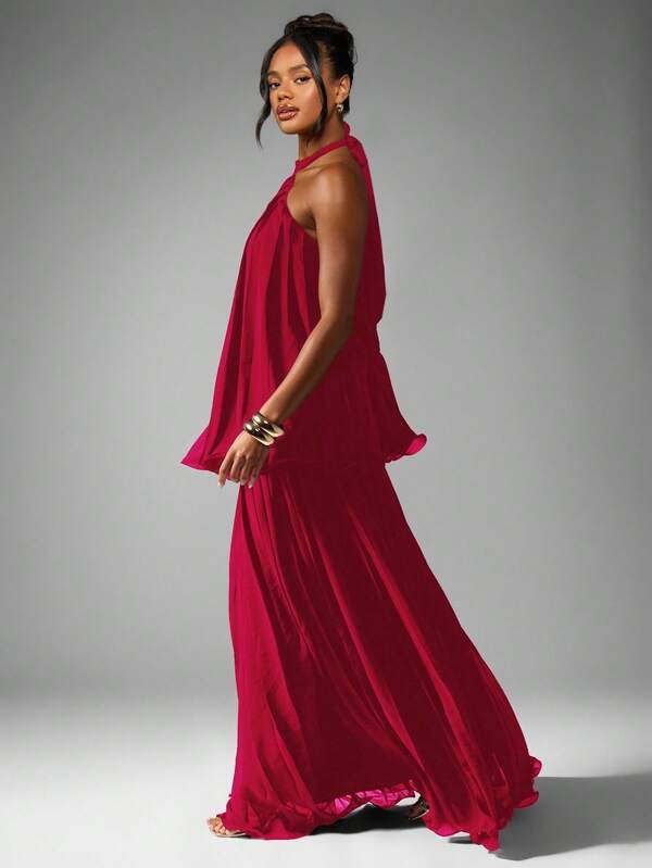 MISSGUIDED Halterneck Layered Chiffon Maxi Dress With Pleated Details