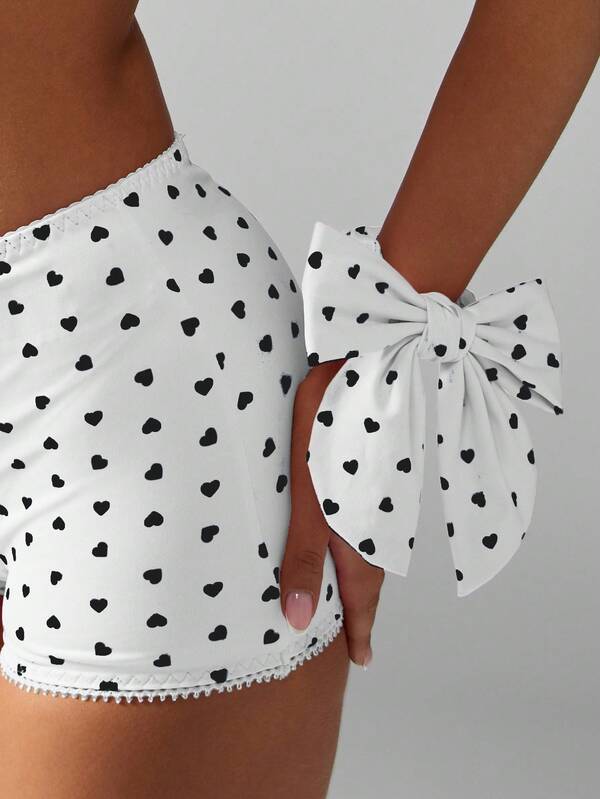 MISSGUIDED Heart Print Bra And Boy Short Set