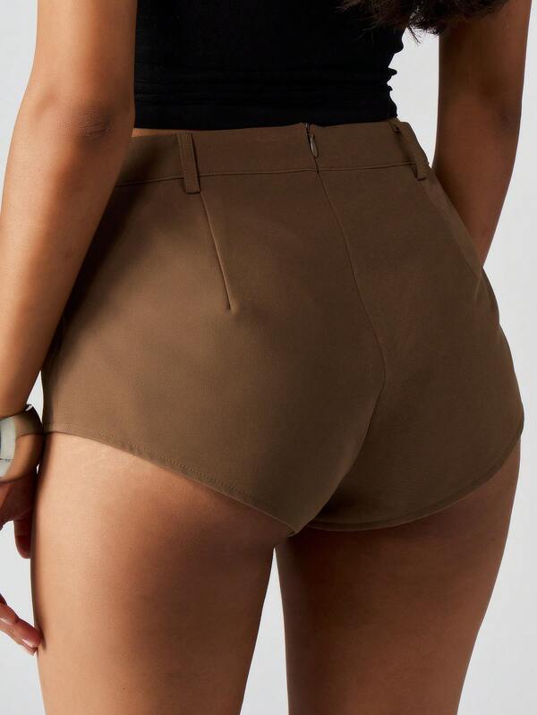 MISSGUIDED High Waisted Belted Hot Pants