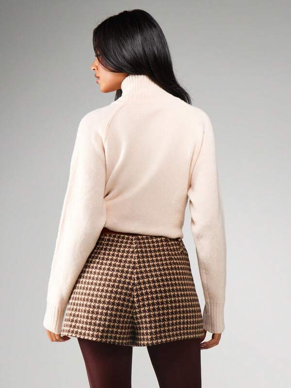 MISSGUIDED High Waisted Houndstooth Belted Mini Shorts