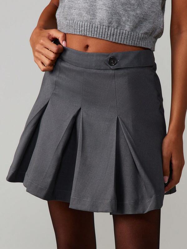 MISSGUIDED High Waisted Pleated Mini Skirt With Button