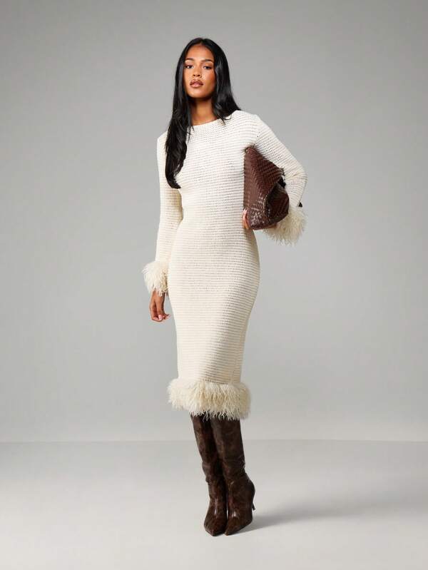 MISSGUIDED Knit Sweater Dress With Fringe Trim