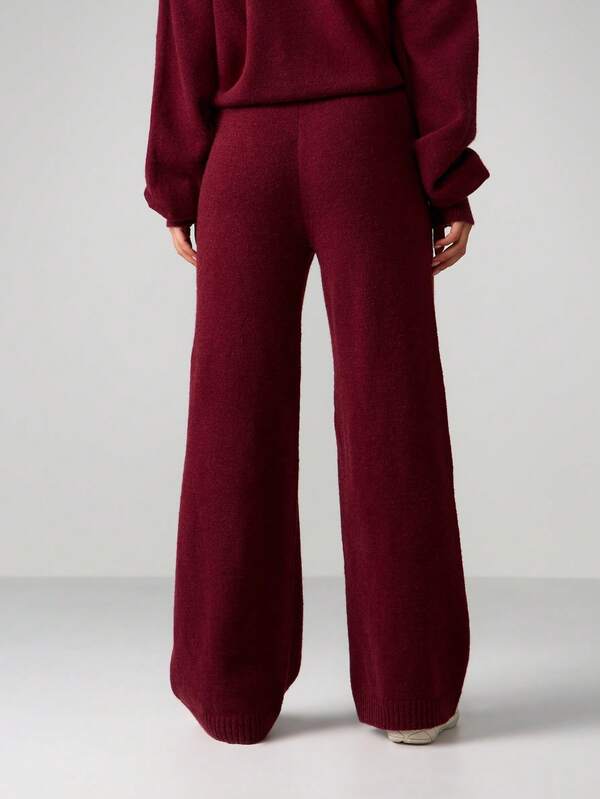 MISSGUIDED Knitted Wide Leg Sweatpants With Logo