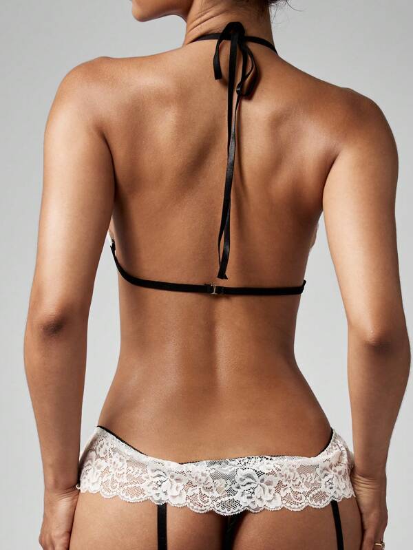 MISSGUIDED Lace Halter Bra And Panty Set With Garter Belt