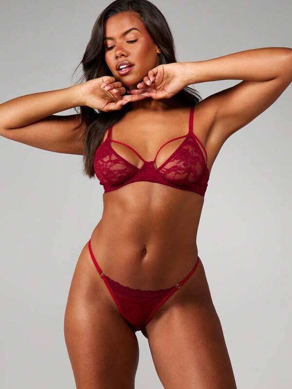MISSGUIDED Lace Thong With Floral Design