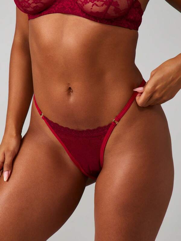 MISSGUIDED Lace Thong With Floral Design MISSGUIDED Lace Thong With Floral Design